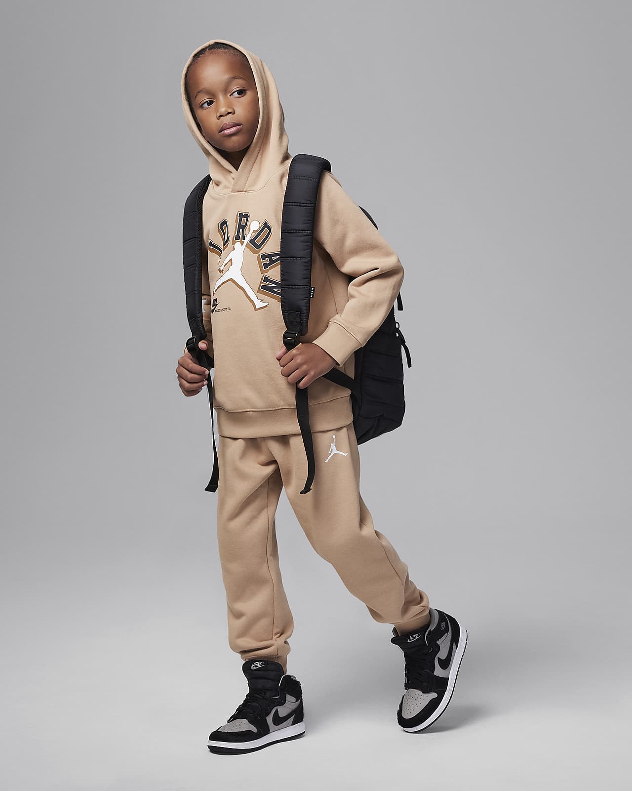 Jordan Varsity Logo 幼童连帽衫和长裤套装