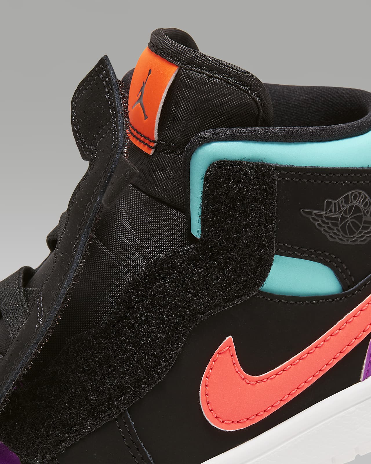Jordan 1 Mid Alt (PS) 幼童运动童鞋-NIKE 中文官方网站