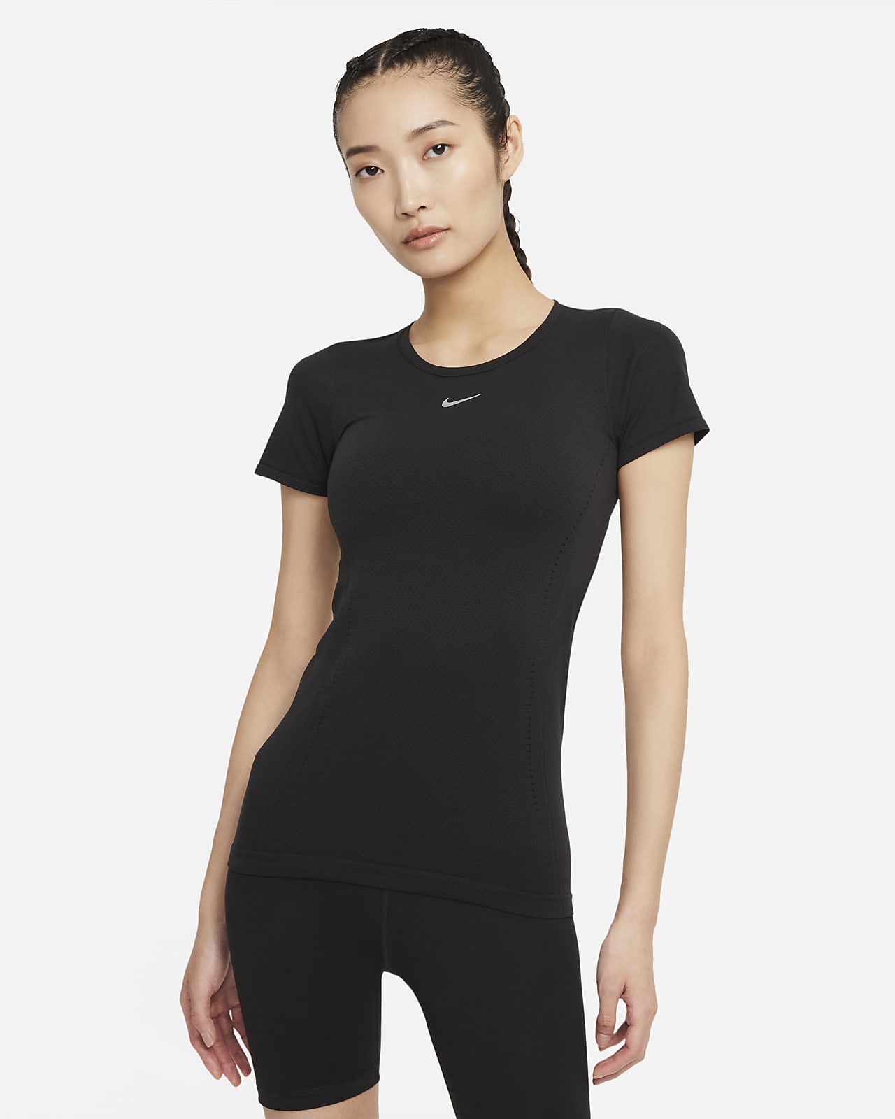Nike Dri-FIT ADV Aura 女子速干修身版型短袖上衣