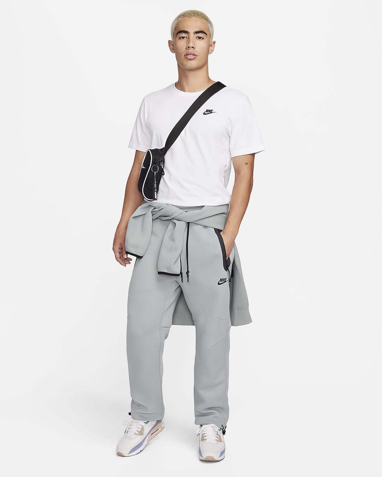 Nike Sportswear Tech Fleece 男子运动裤-NIKE 中文官方网站