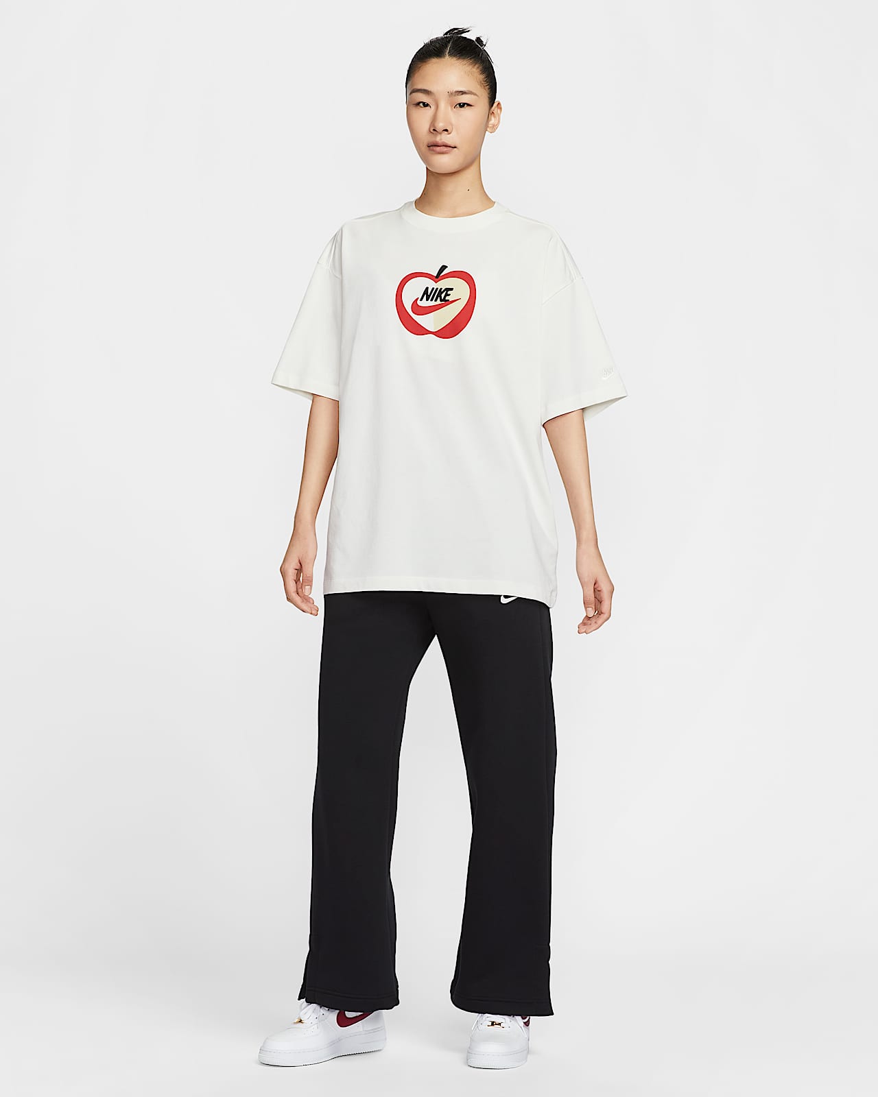Nike Sportswear 情人节女子Oversize 风T恤-NIKE 中文官方网站