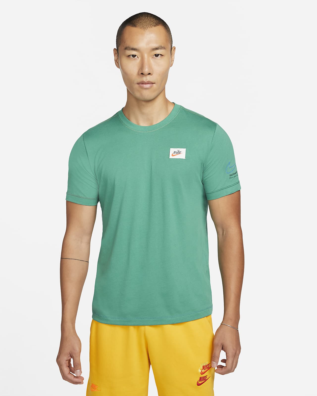 Nike Sportswear 男子T恤