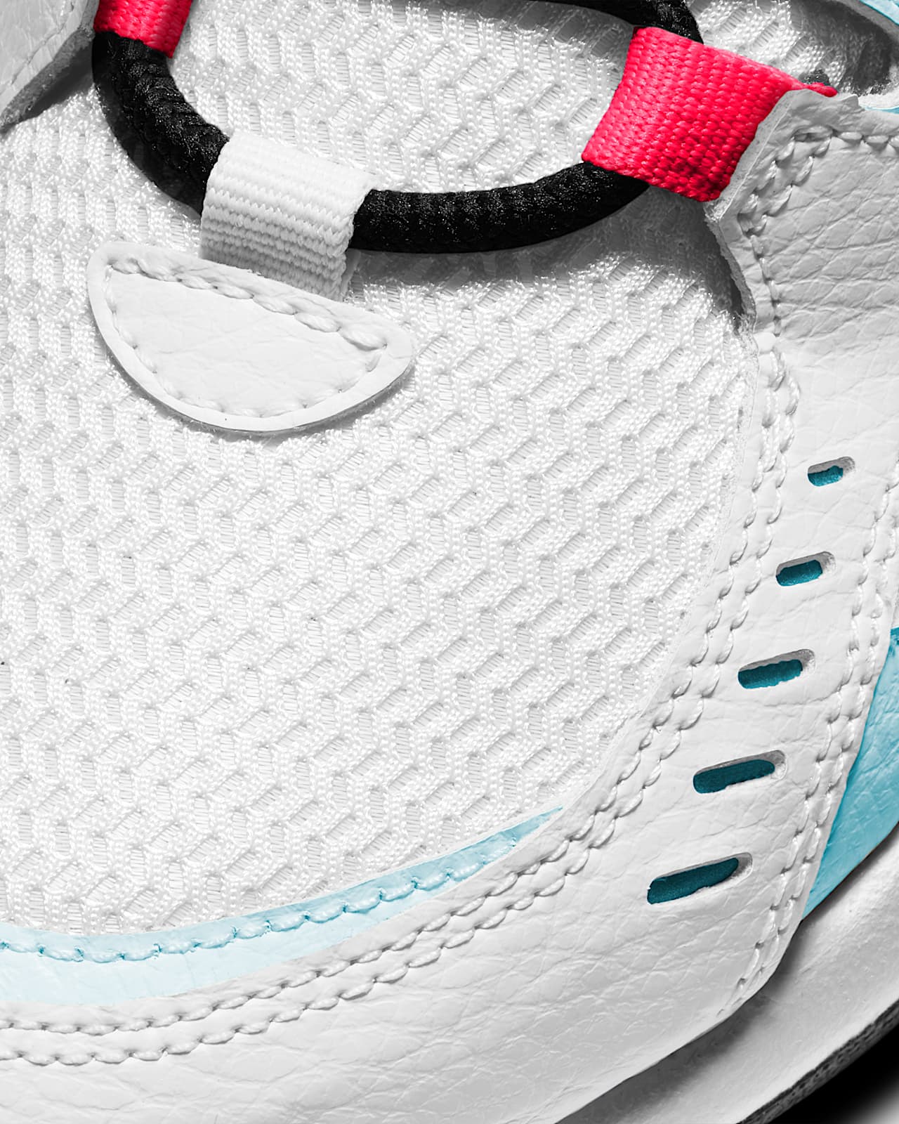 nike air heights 女子运动鞋