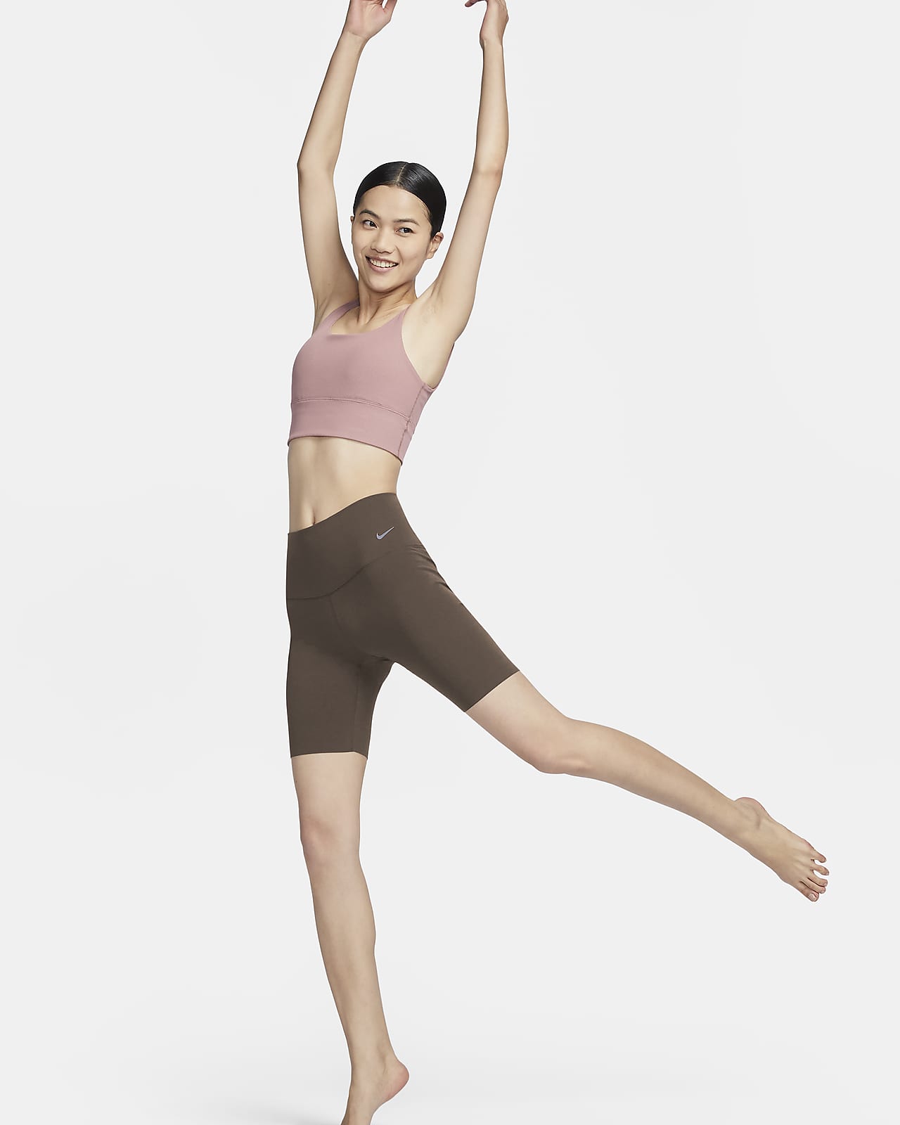 Nike Zenvy 女子软糯塑型低强度包覆速干高腰骑行短裤