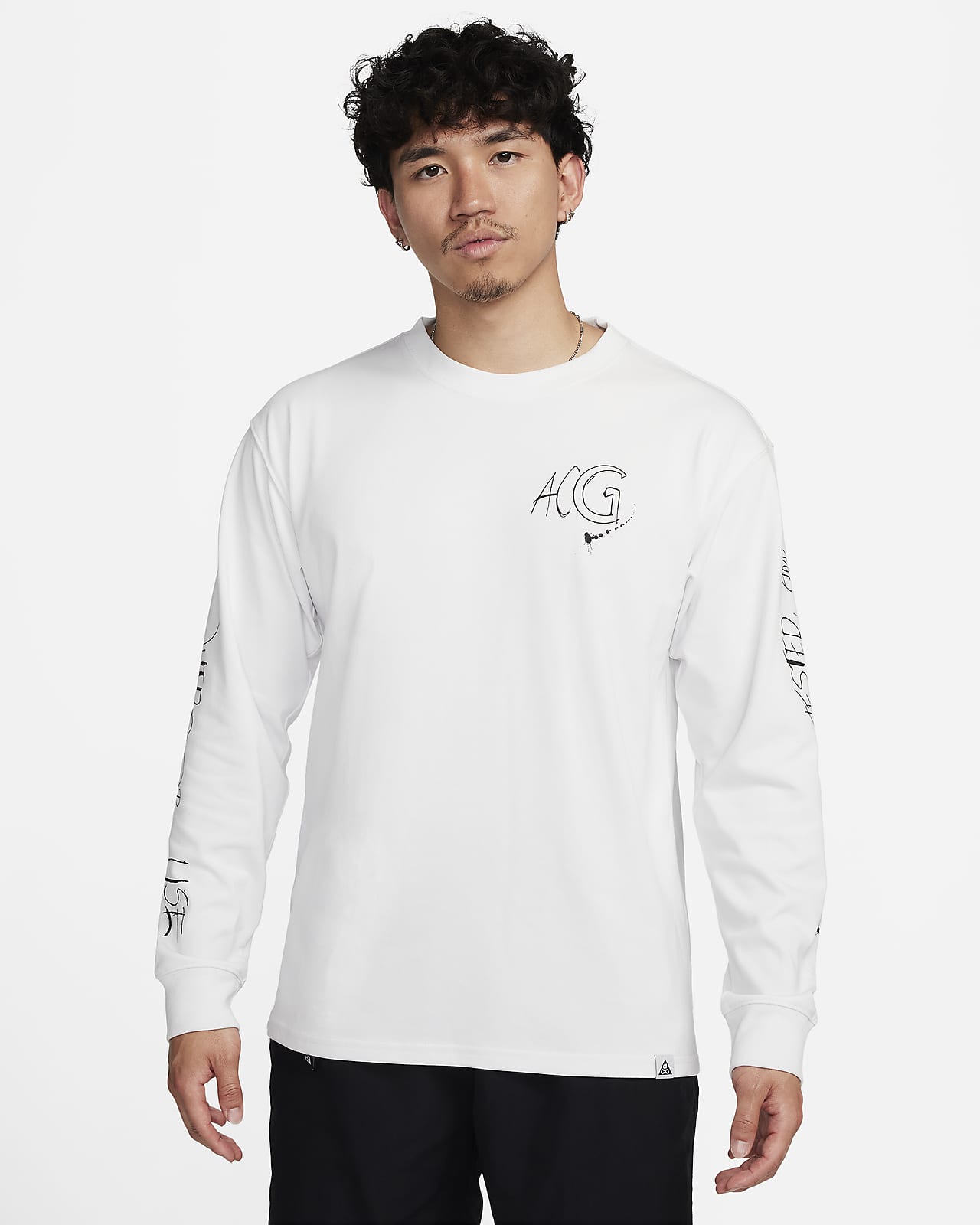 XL本日発送！nike acg T-Shirt-