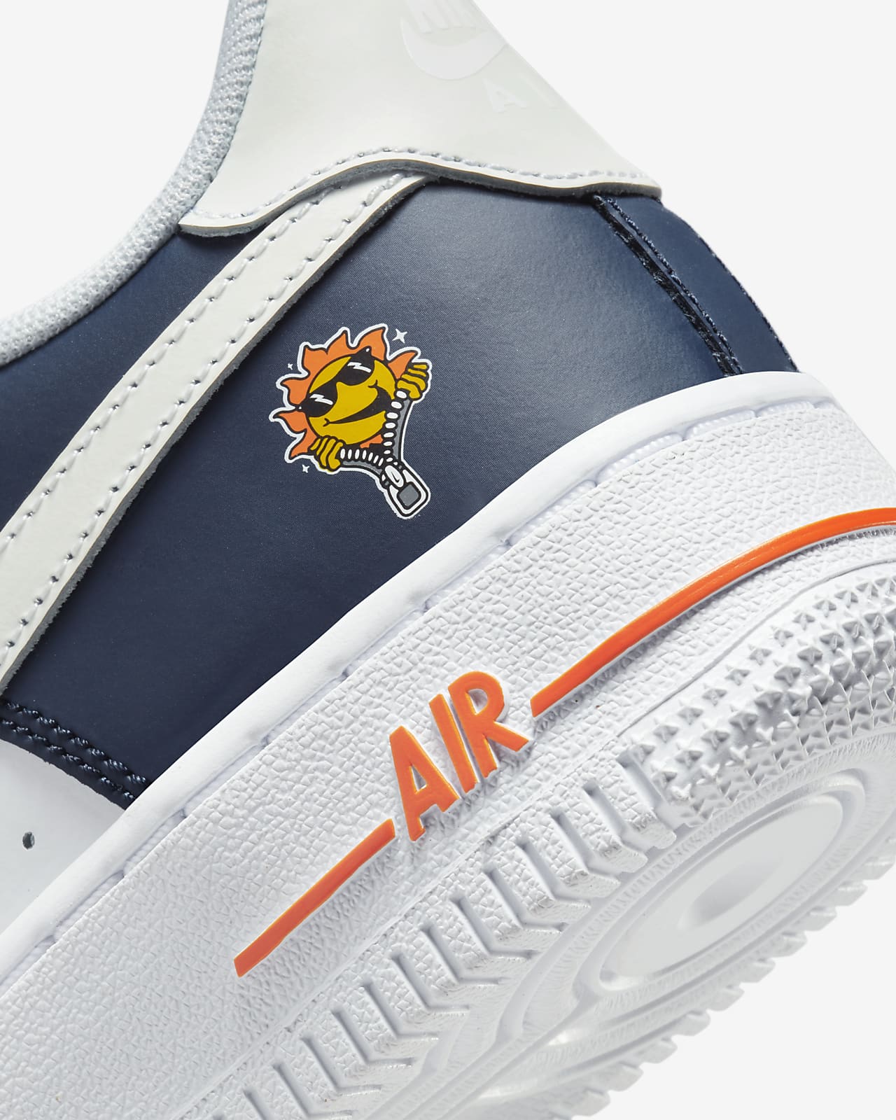 Nike Air Force 1 Low LV8 BG 大童空军一号运动童鞋-NIKE 中文官方网站