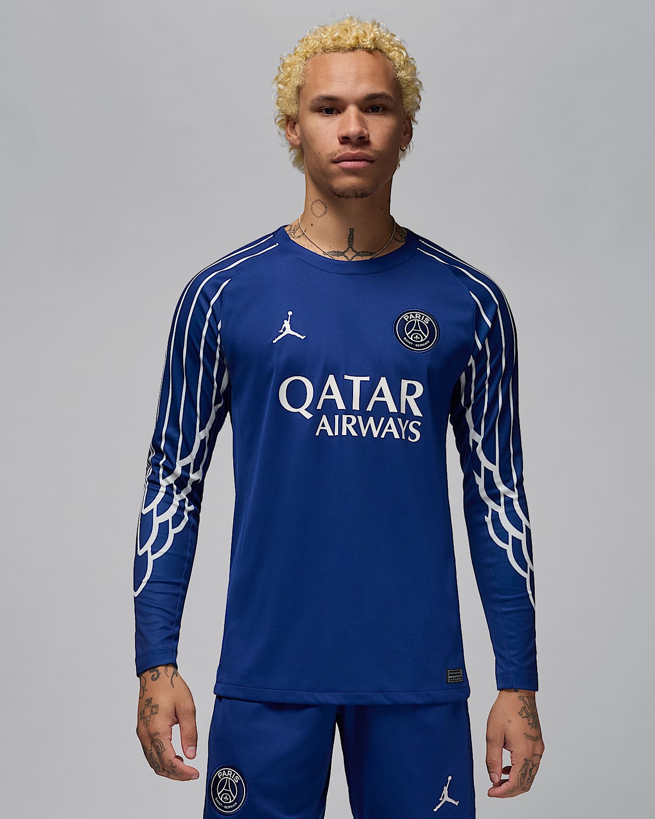 2024/25 赛季巴黎圣日耳曼第四球衣球迷版 Jordan Dri-FIT 男子速干足球长袖球衣