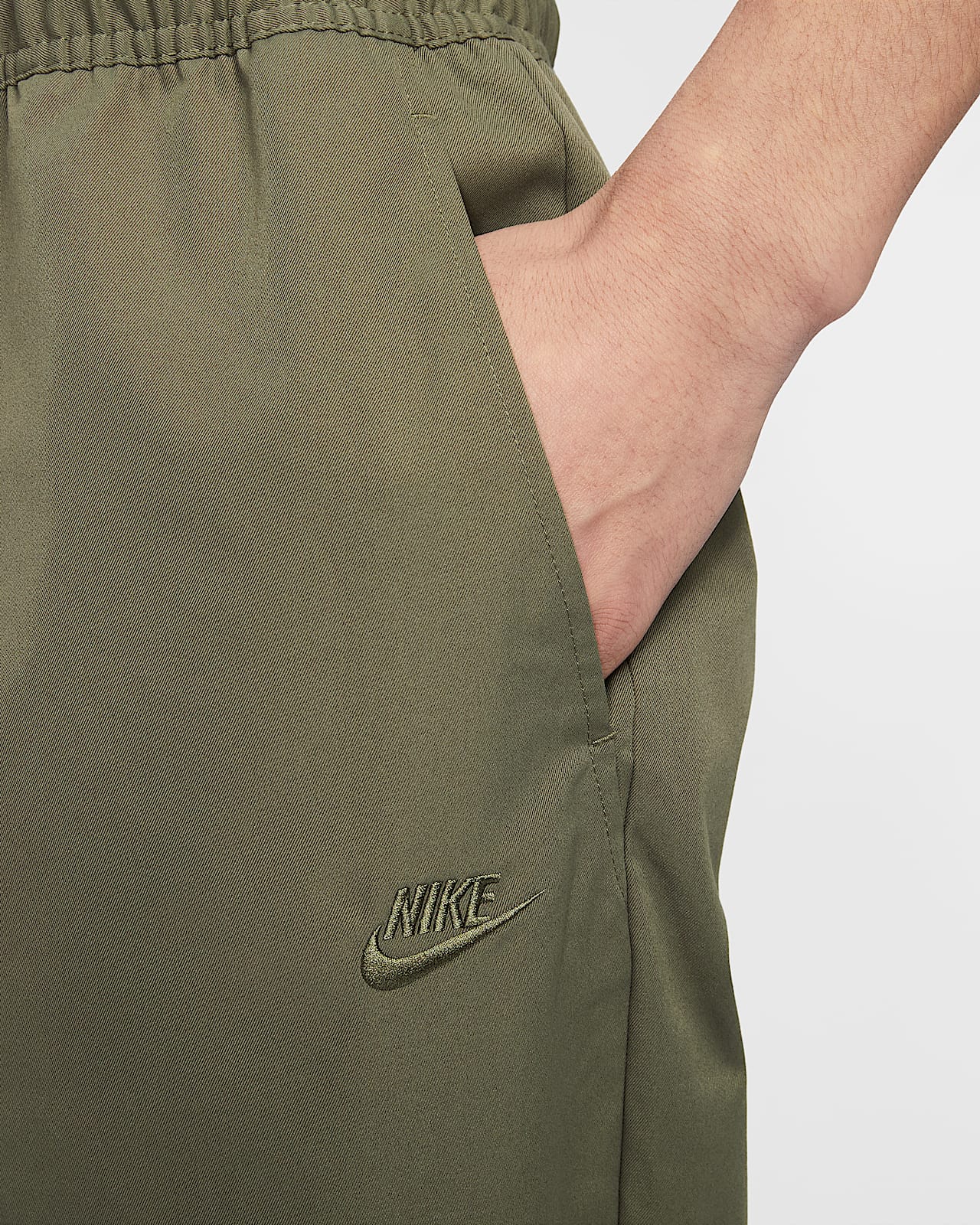 Nike Club 男子梭织锥形剪裁长裤-NIKE 中文官方网站