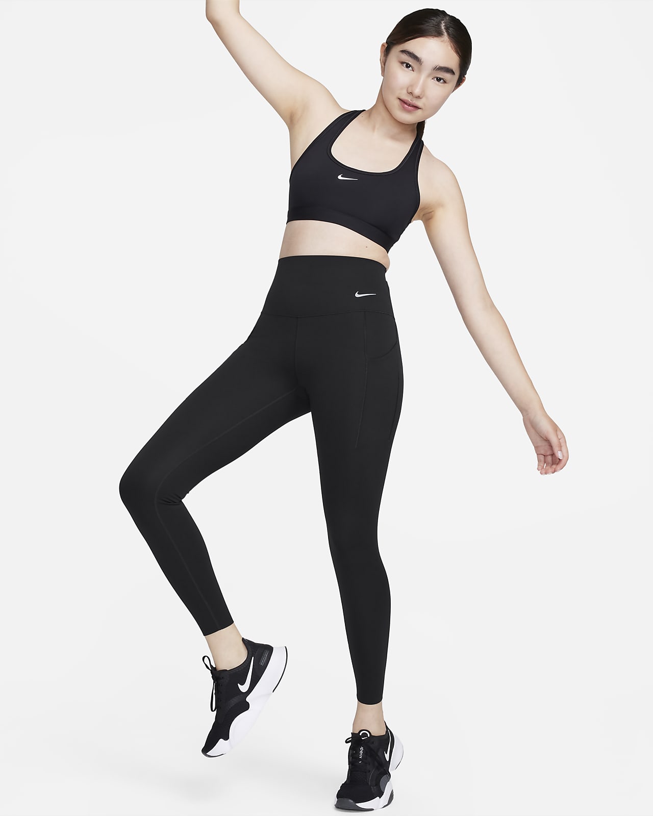 Nike Universa 女子中强度包覆速干高腰口袋紧身裤