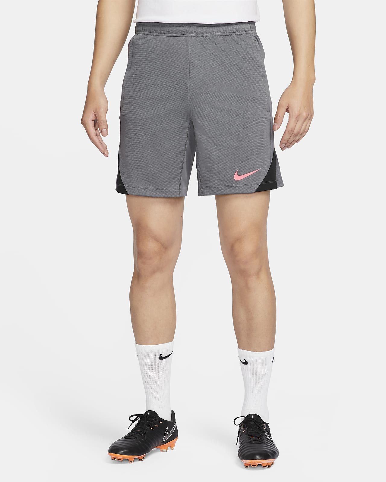 Nike Strike Dri-FIT 男子速干足球短裤