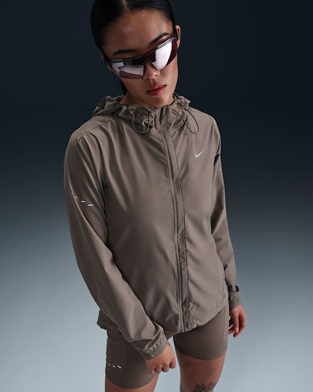 Nike Swift Repel 女子拒水可收纳跑步夹克防晒衣-NIKE 中文官方网站