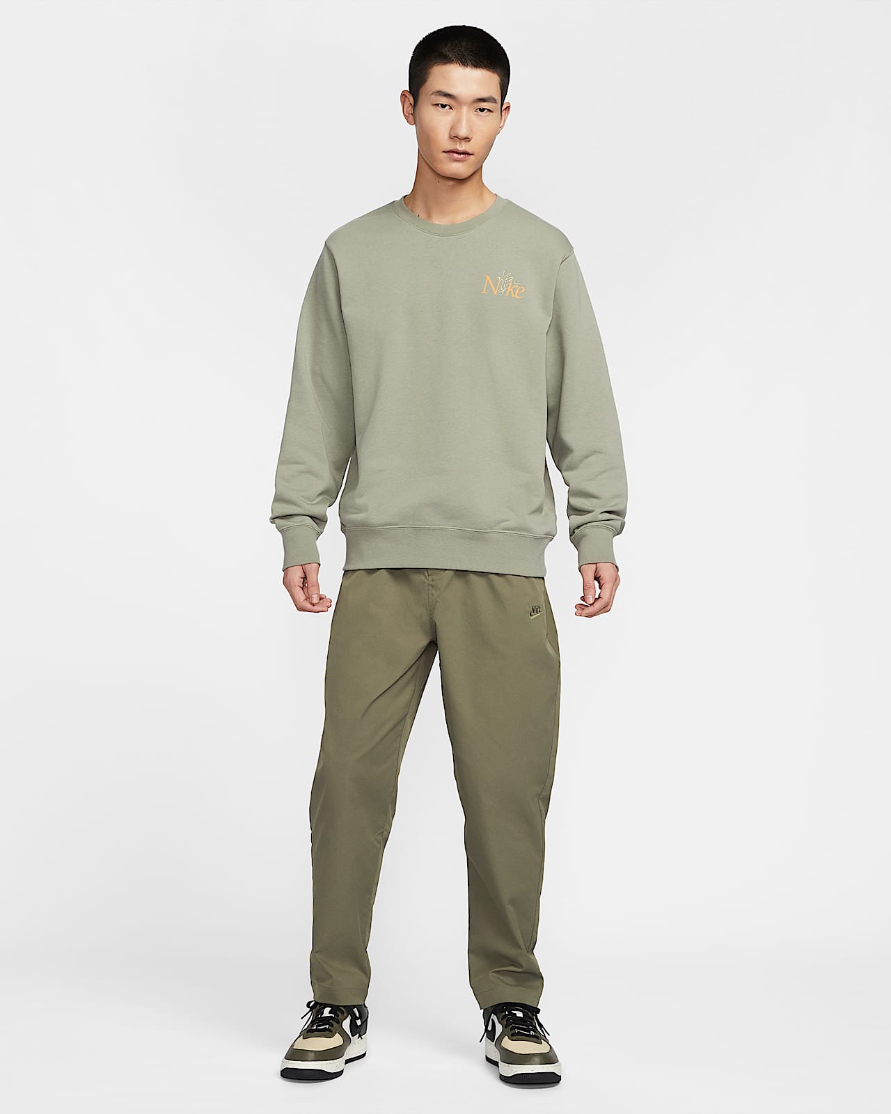 Nike Club 男子梭织锥形剪裁长裤-NIKE 中文官方网站