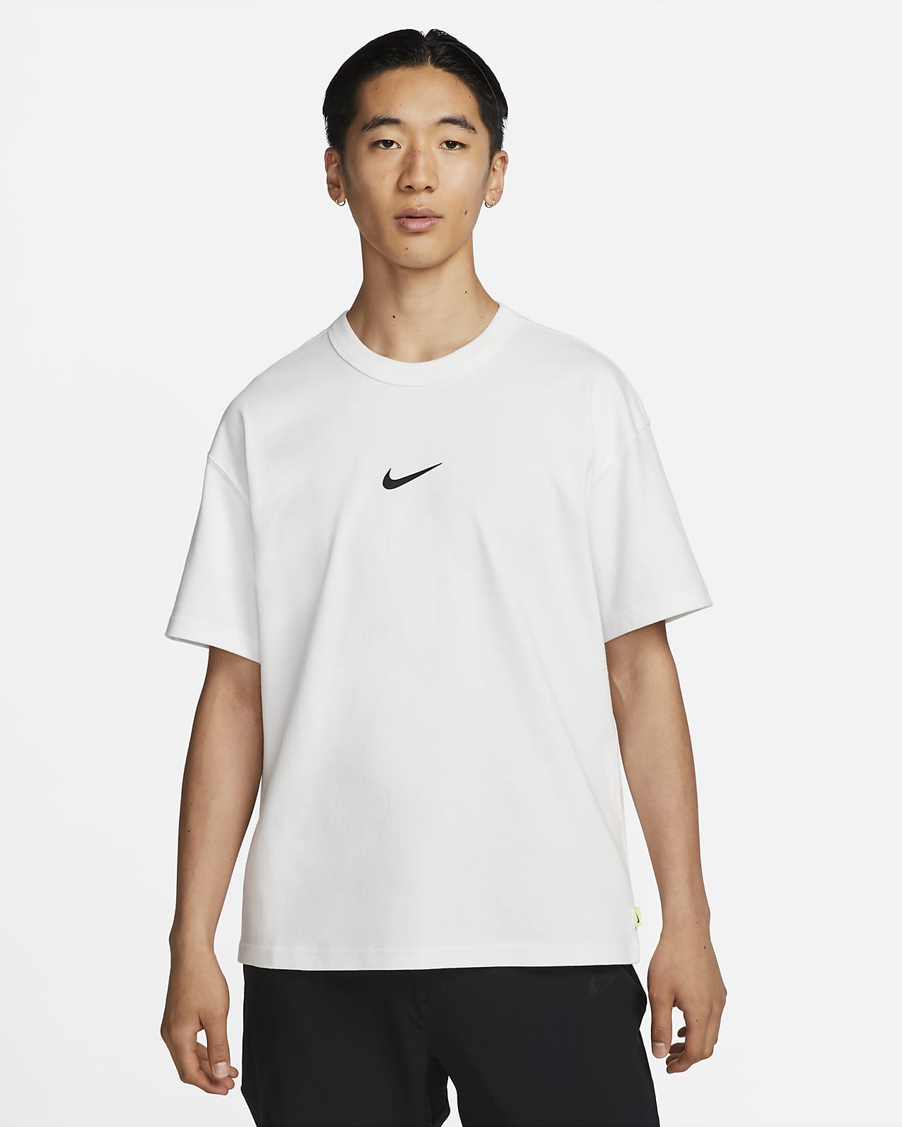 Nike Sportswear Premium Essentials 男子T恤