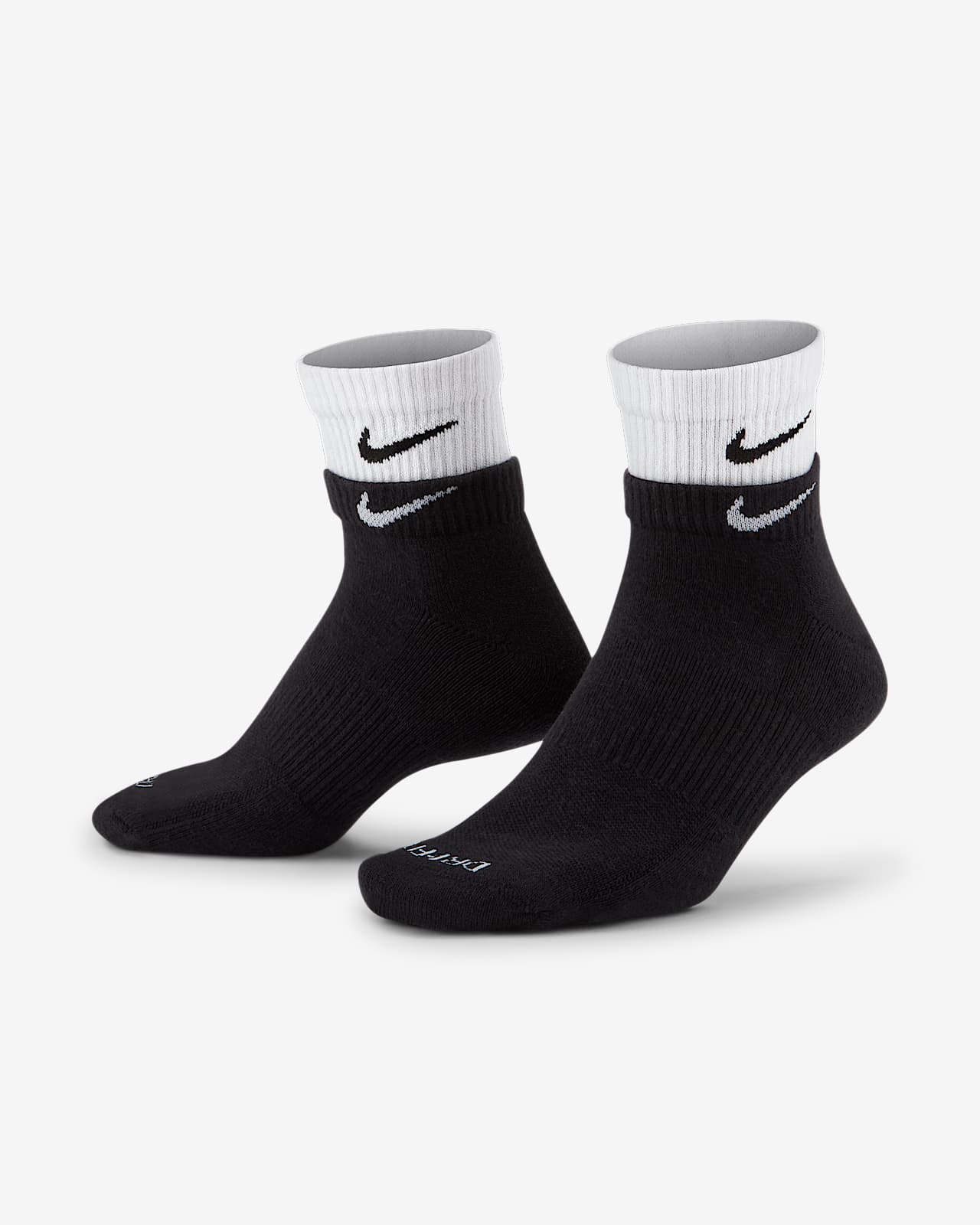nike everyday plus 舒适速干训练短袜(1 双)