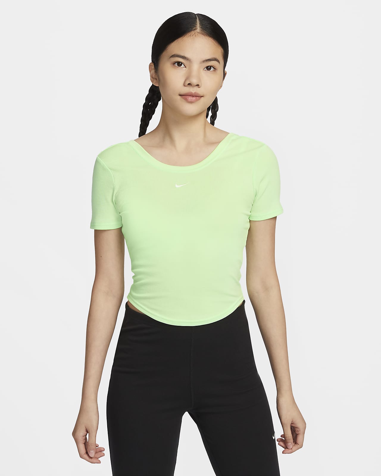 Nike Sportswear Chill Knit 女子紧身大圆领低背短袖细罗纹上衣