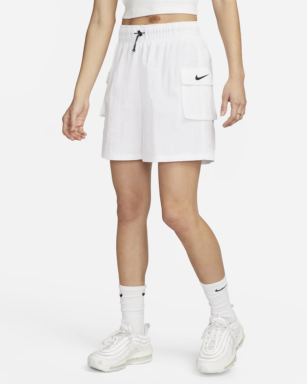 Nike Sportswear Essential 女子梭织高腰短裤-NIKE 中文官方网站