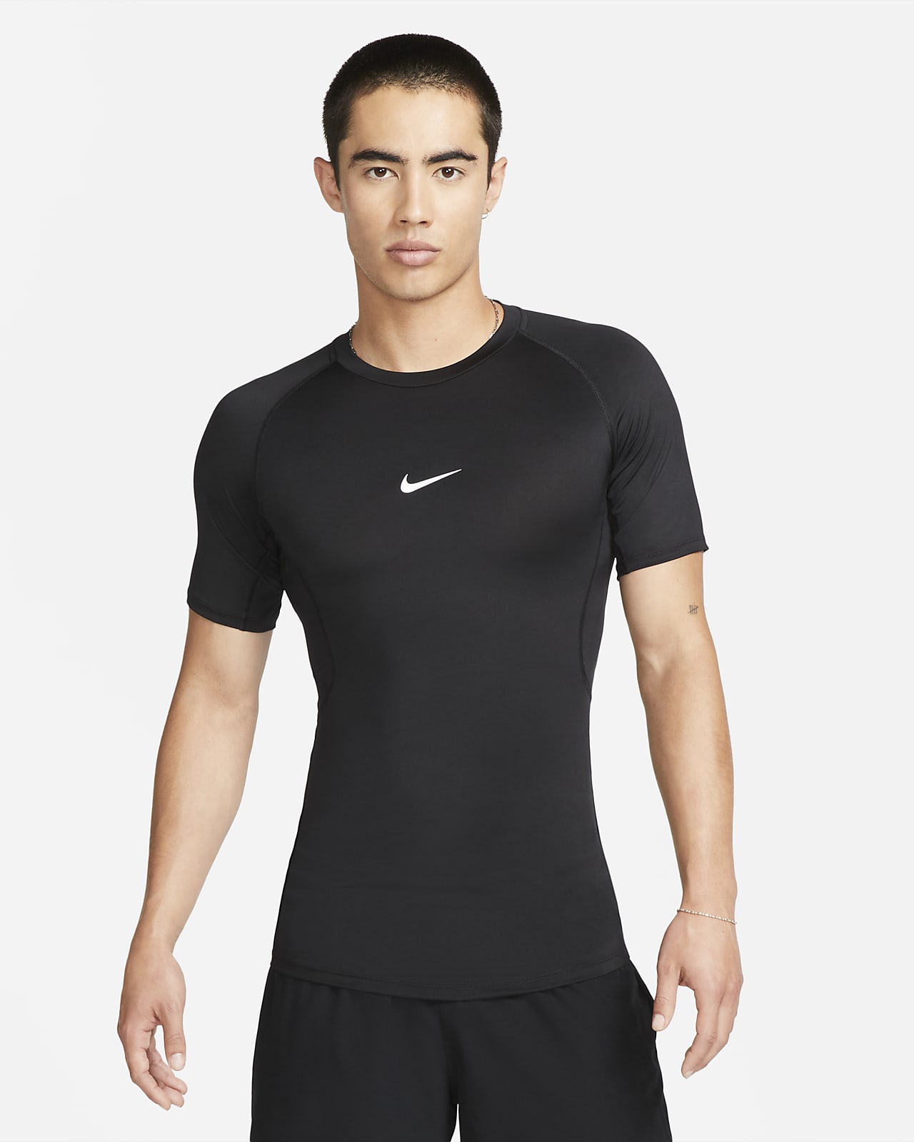 Nike Pro Dri-FIT 男子透气速干紧身短袖训练上衣