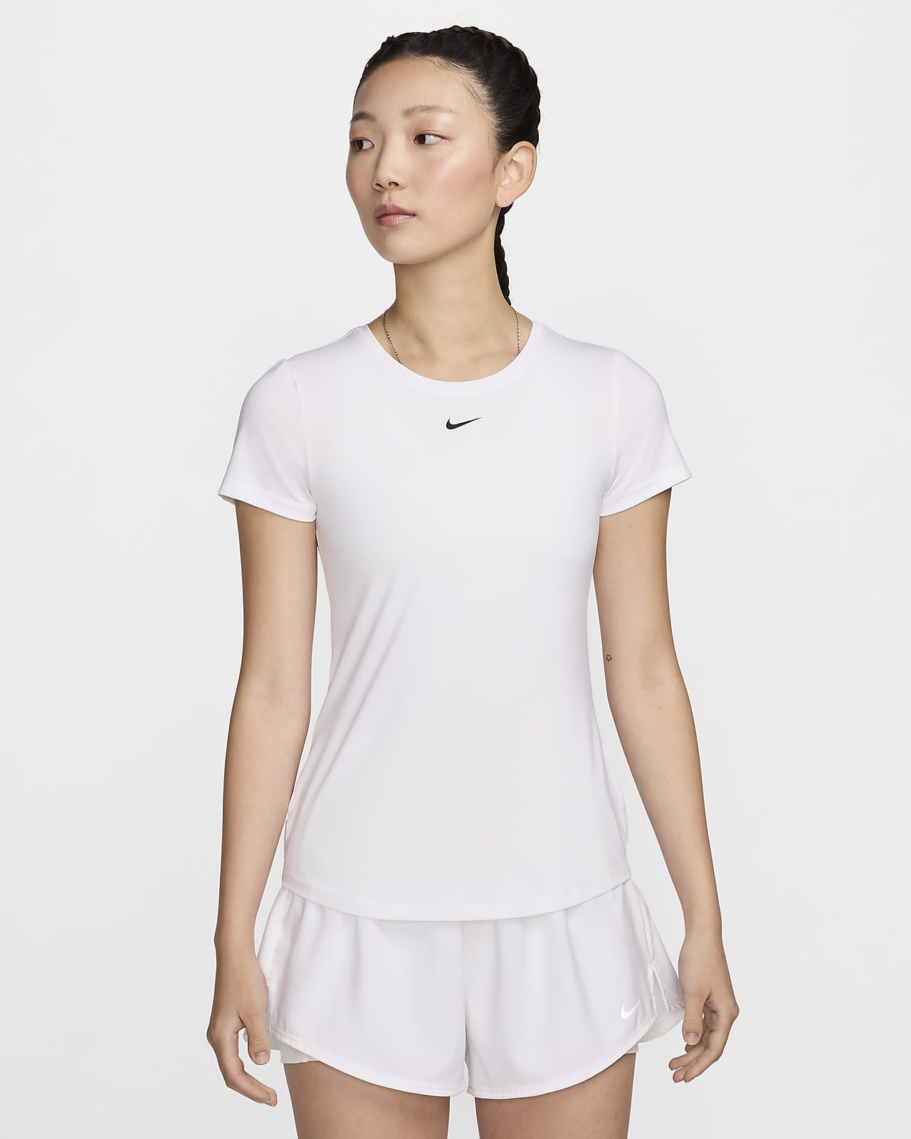 Nike Dri-FIT One 女子速干修身版型短袖上衣