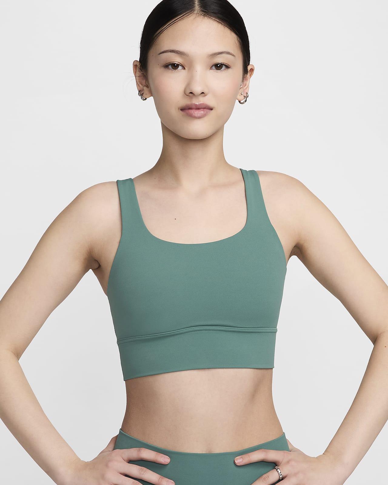 Nike Zenvy Longline 女子柔软包裹中强度支撑衬垫速干运动内衣