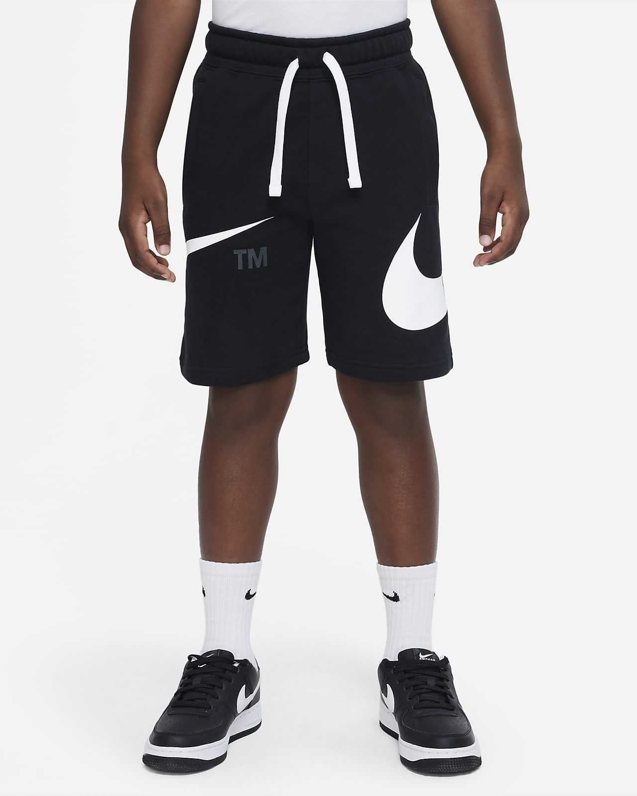 Nike Sportswear Swoosh 大童（男孩）短裤