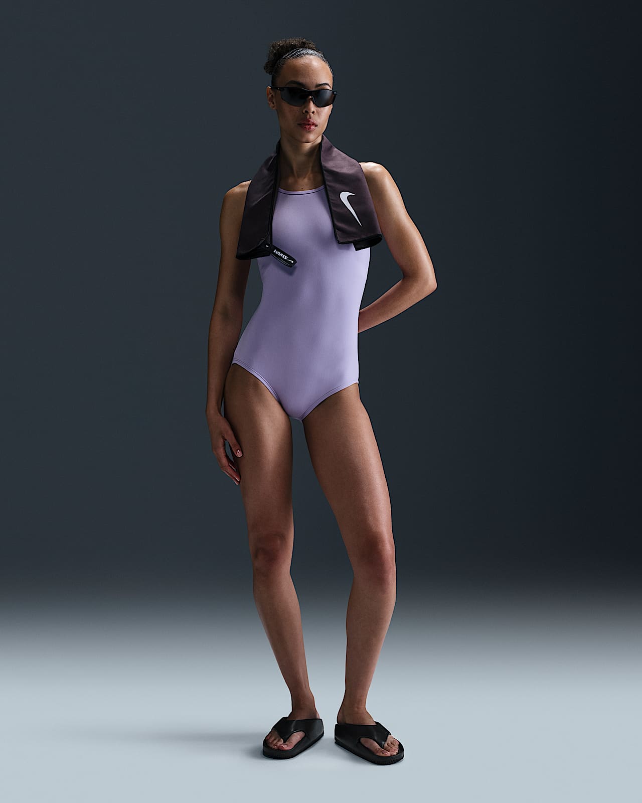 Nike Swim HydraStrong 女子 U 型背低衩连体泳衣