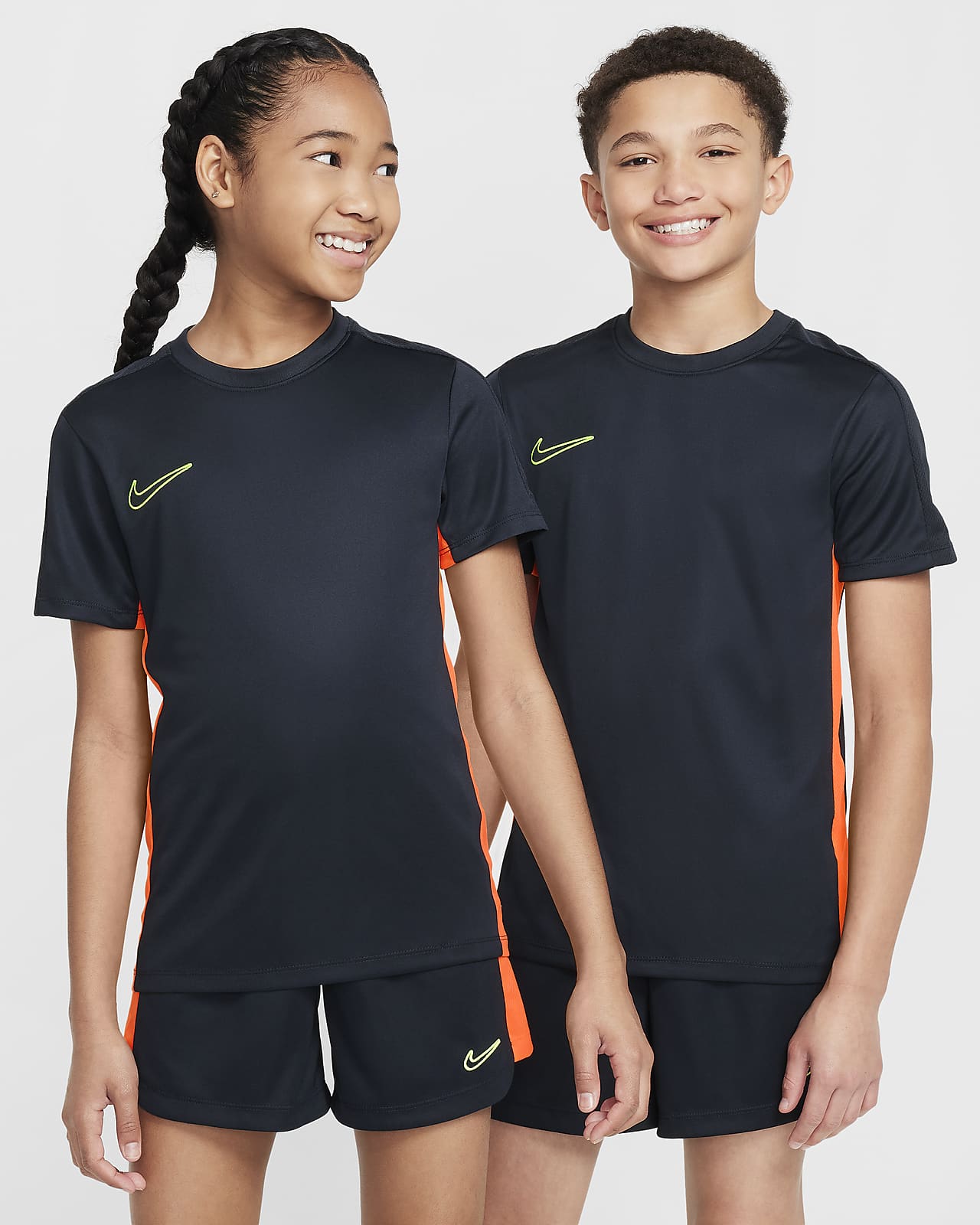 Nike Dri-FIT Academy23 大童透气速干足球上衣