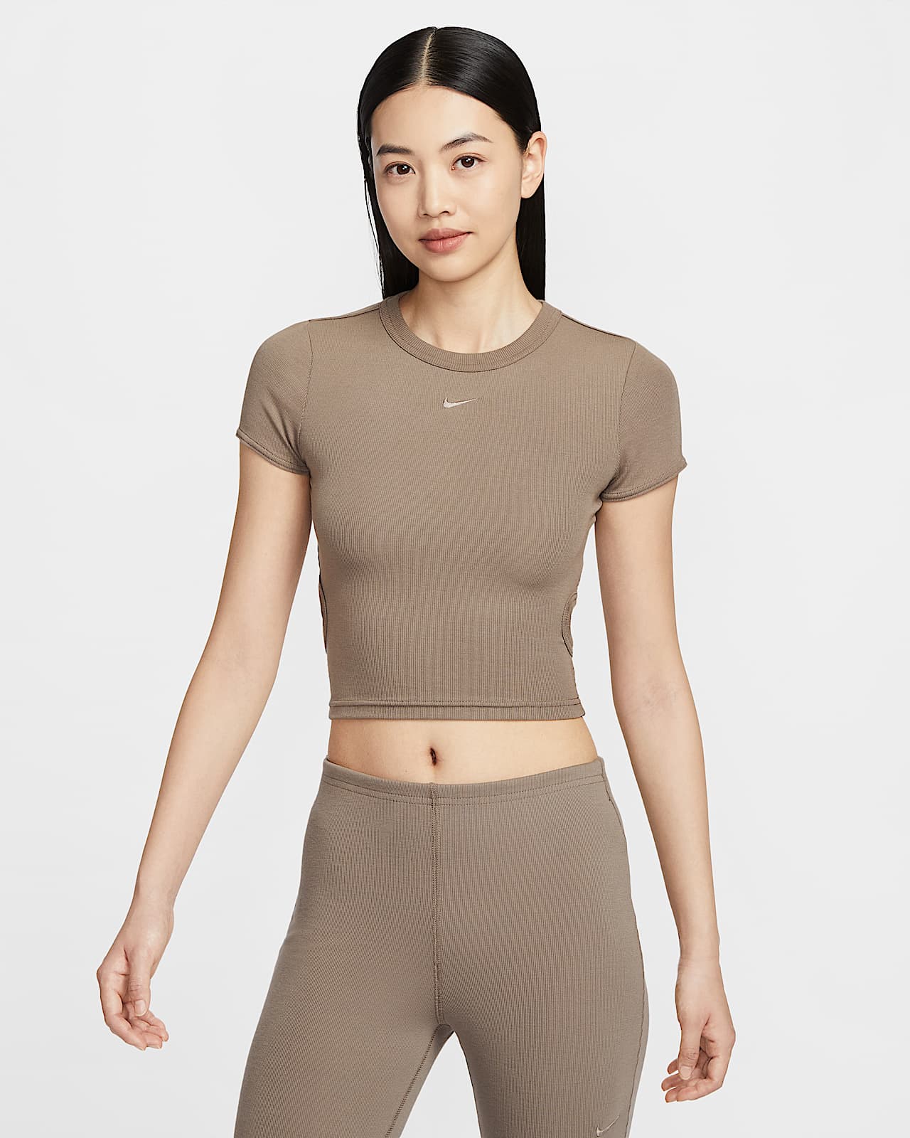 Nike Sportswear Chill Knit 女子紧身短袖短款细罗纹上衣