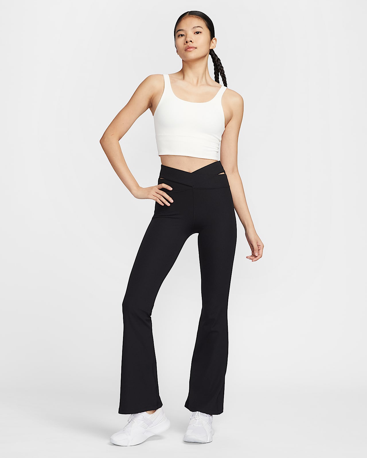 Nike Zenvy Rib 女子低强度包覆高腰速干喇叭紧身裤