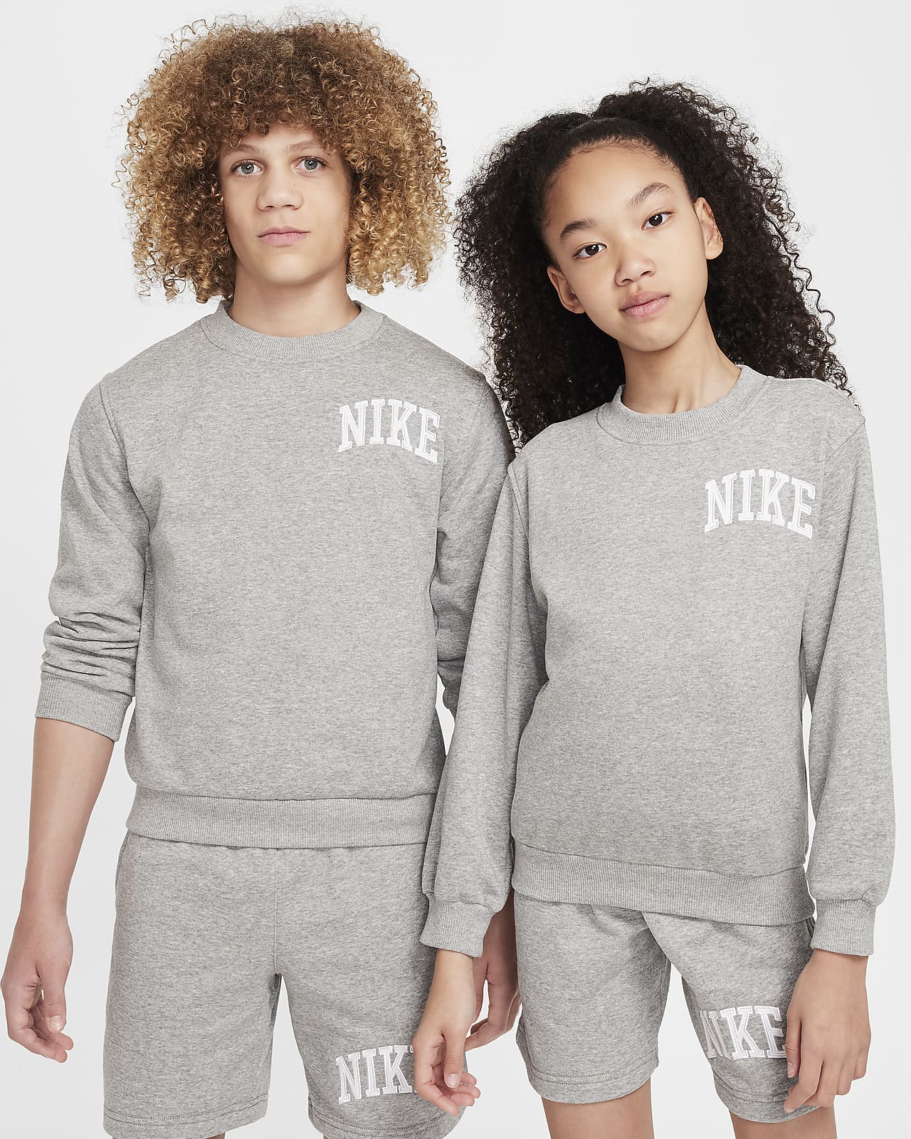 Nike Sportswear Club 大童法式毛圈圆领运动衫