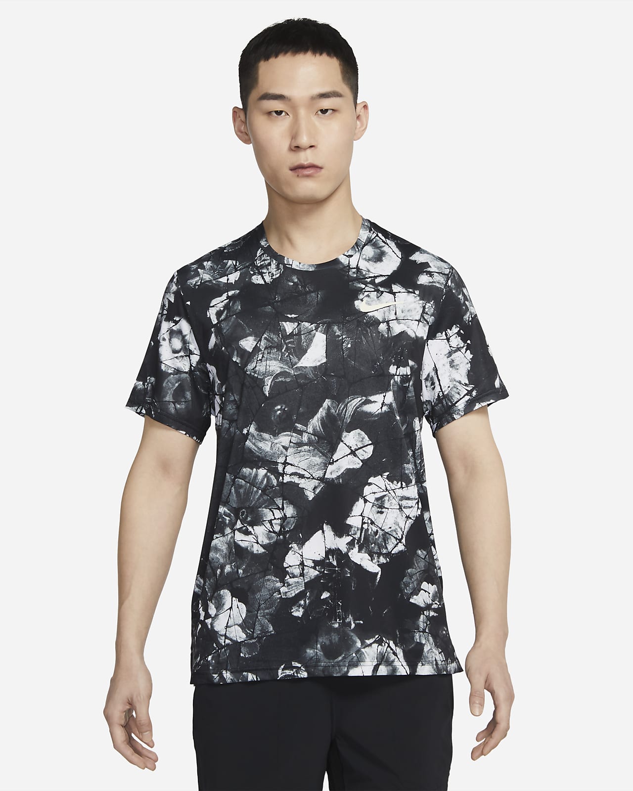 Nike Pro Dri-FIT 男子整版印花短袖训练T恤