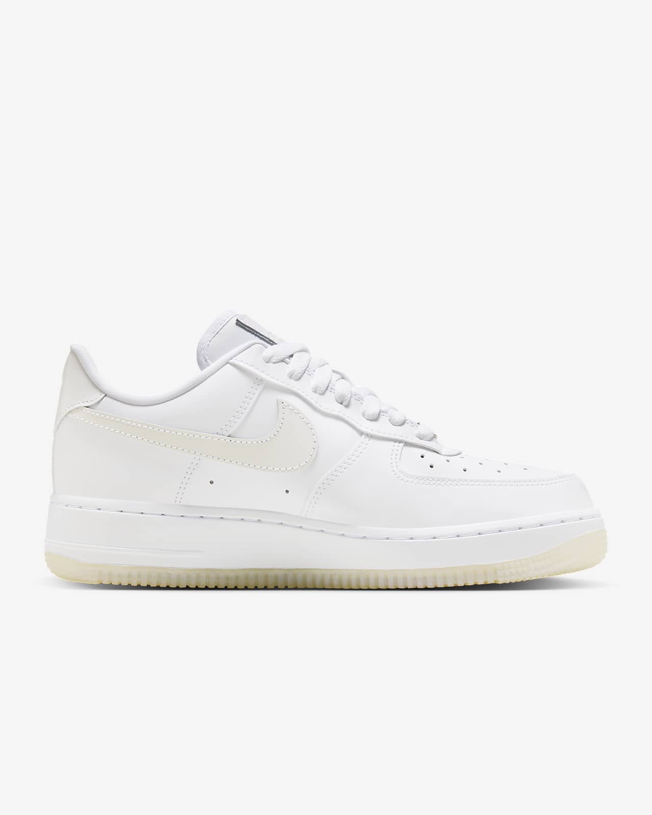 nike air force 1 07 lx 女子空军一号运动鞋 uv变色