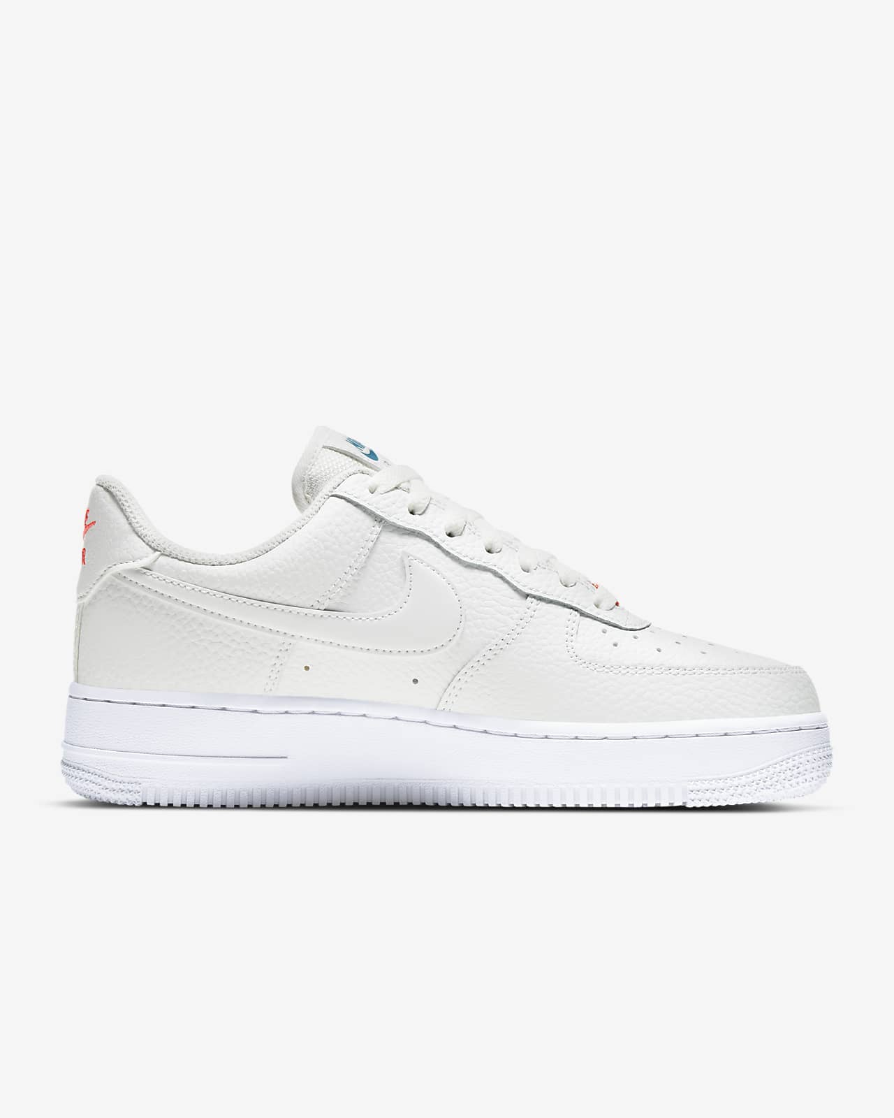 Nike Air Force 1 '07 ESS 女子空军一号运动鞋-NIKE 中文官方网站