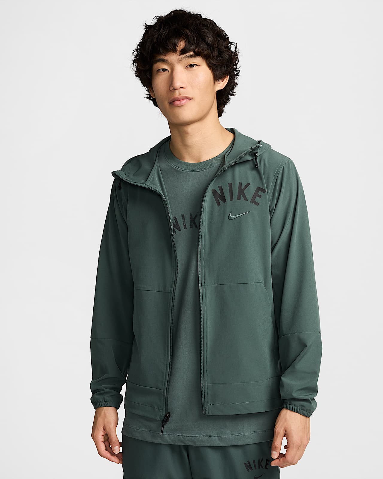 Nike Unlimited Swoosh Repel 男子拒水百搭夹克