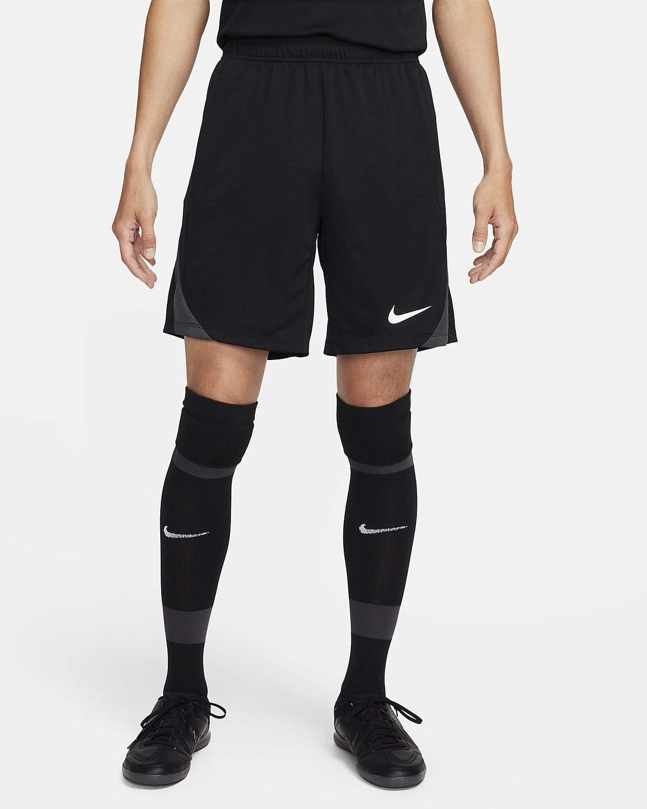 Nike Strike Dri-FIT 男子透气速干足球短裤