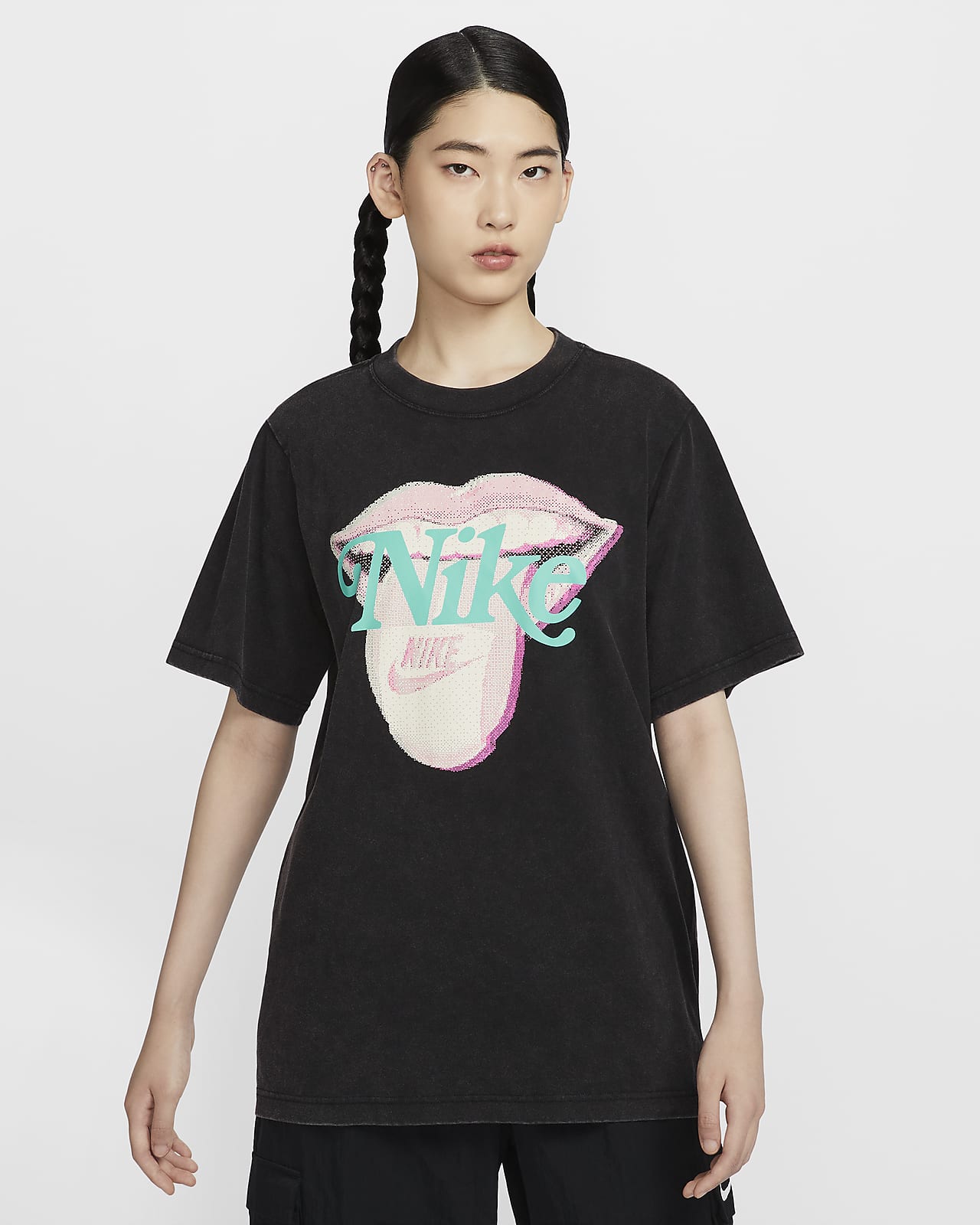 Nike Sportswear Essential 女子T恤