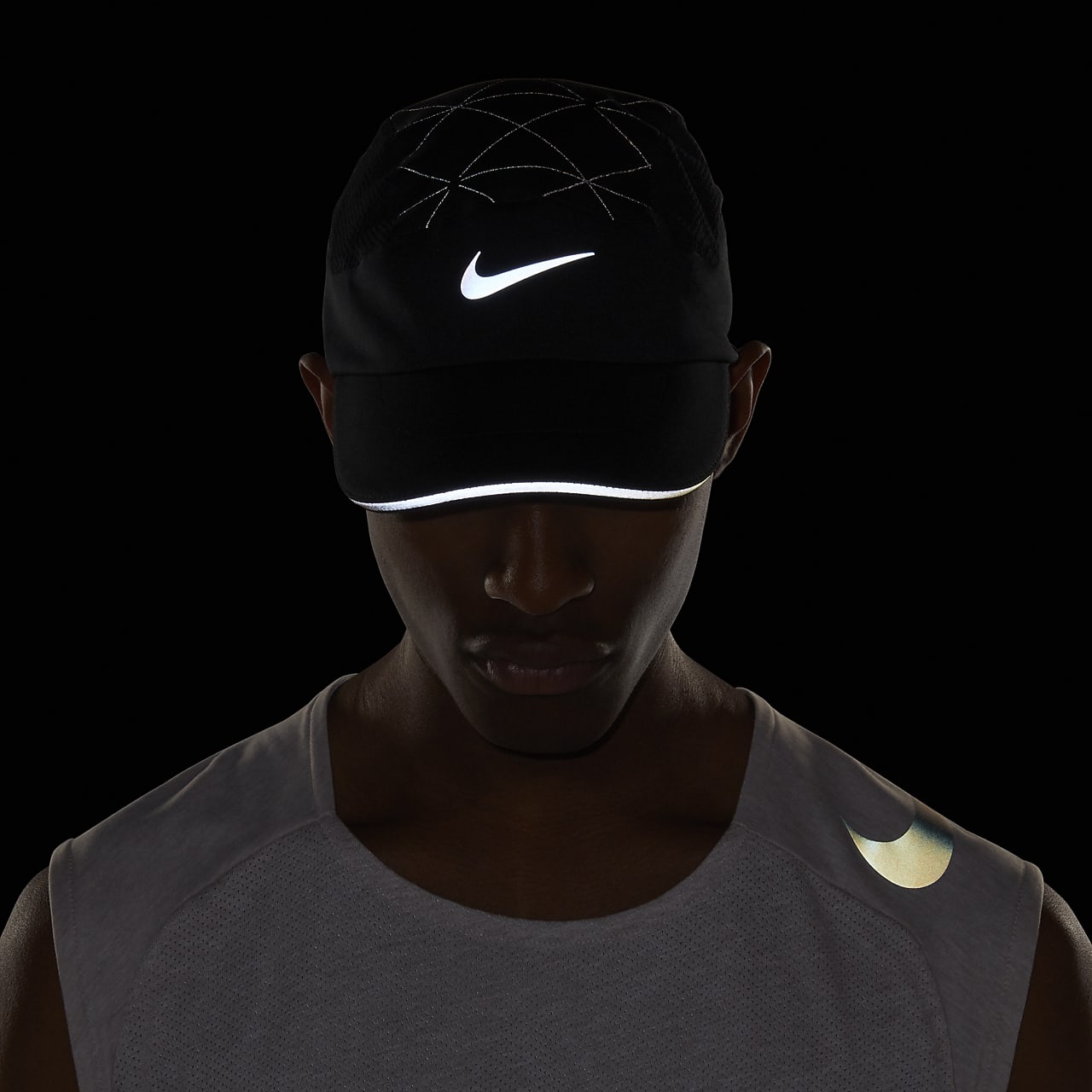 Nike AeroBill Tailwind 可调节跑步运动帽