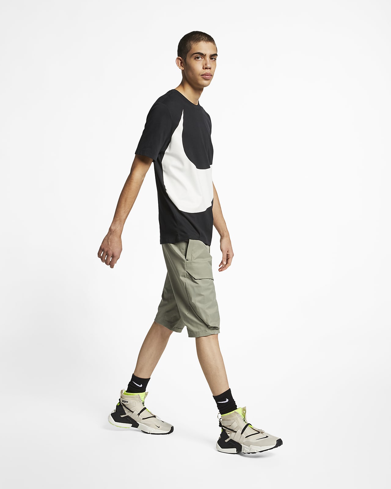 nike sportswear swoosh