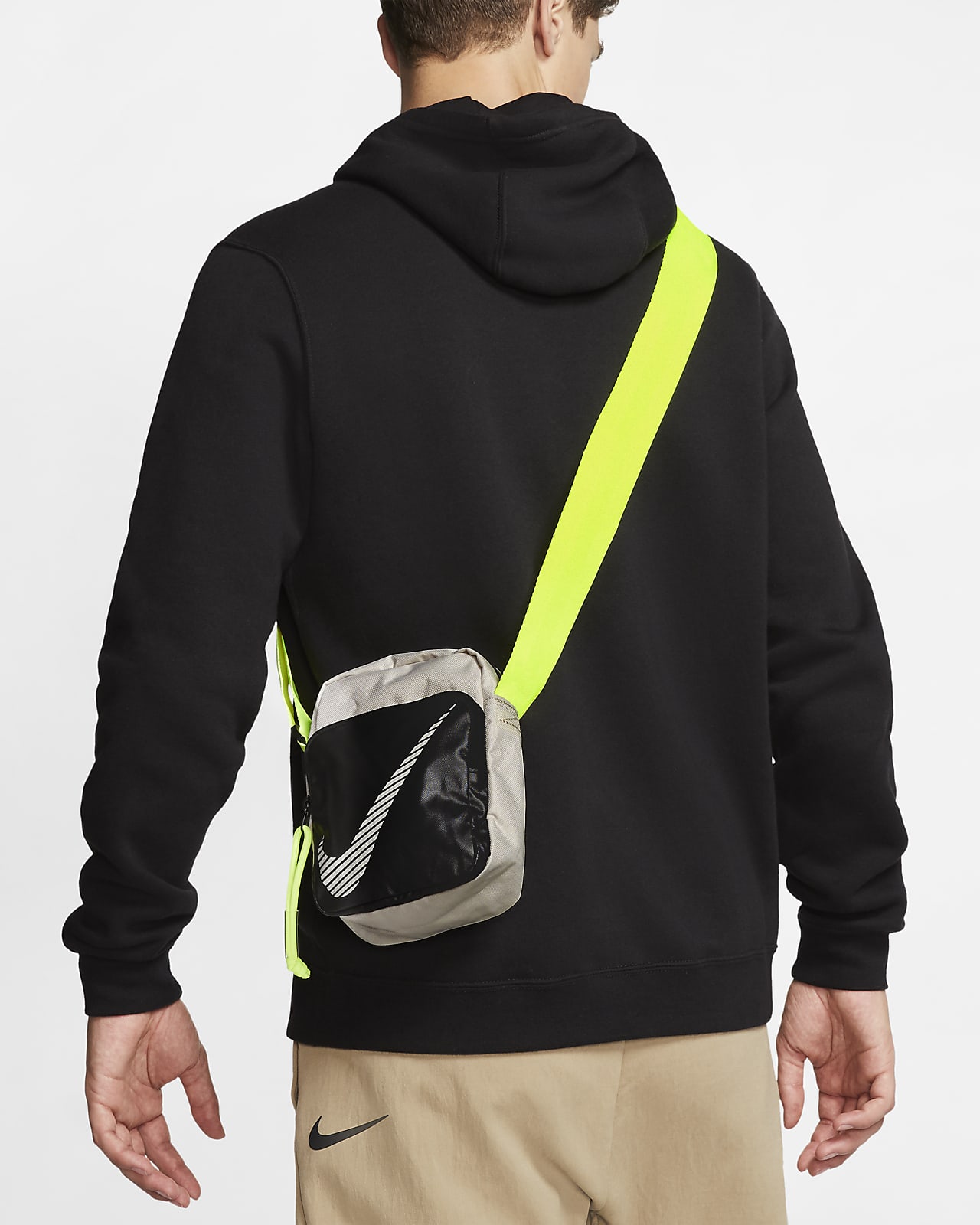 Nike heritage 2.0 winterized crossbody bag top