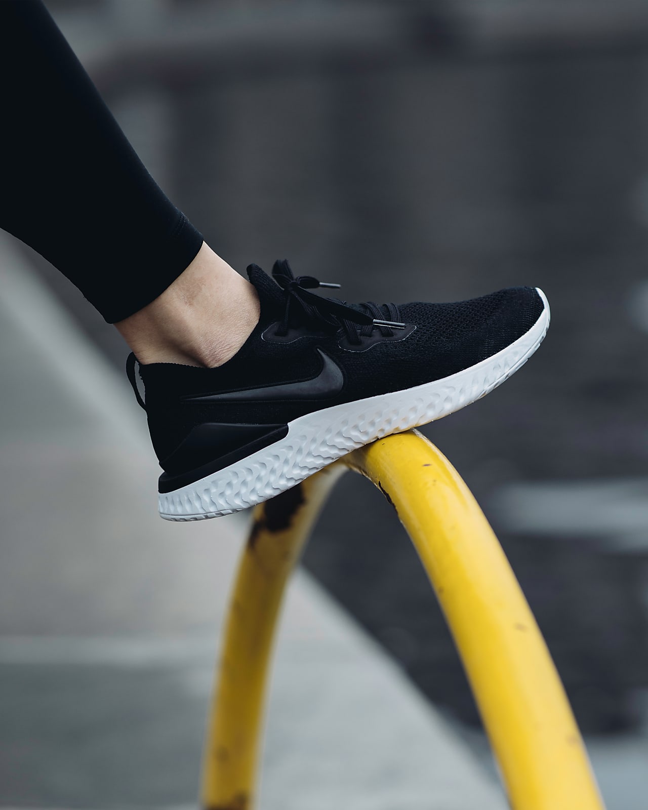 Nike Epic React Flyknit 2 男子跑步鞋-NIKE 中文官方网站