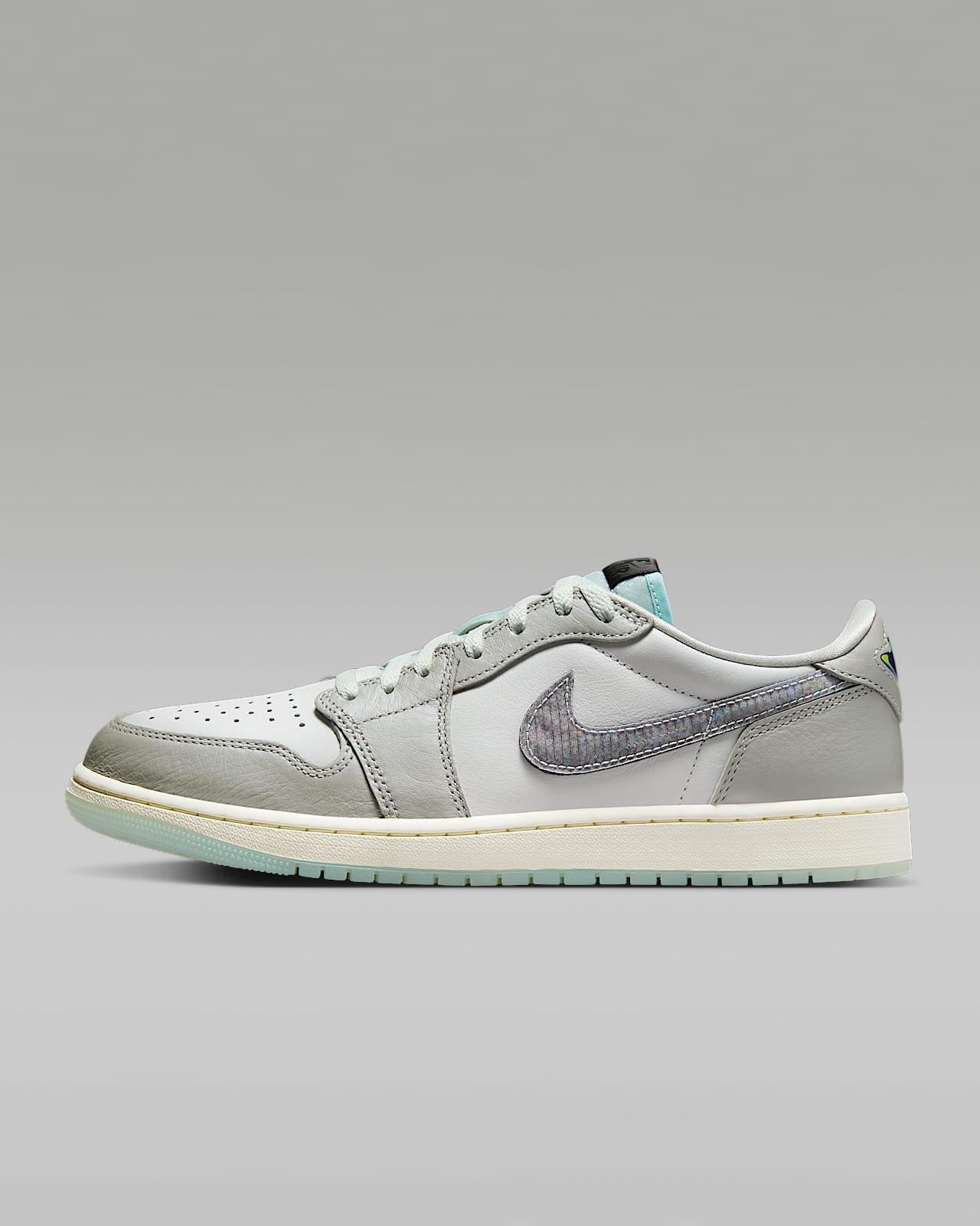Air Jordan 1 Retro Low "CNY" 新年蜕变系列AJ1银蟒复刻男子运动鞋