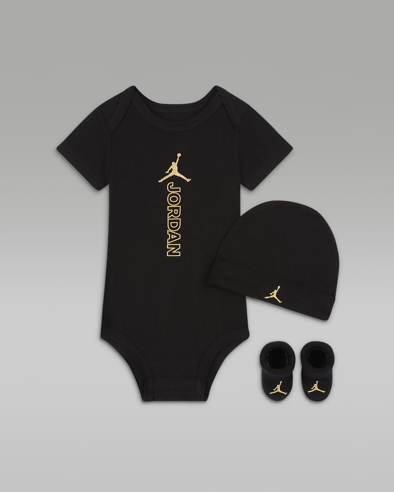 Jordan 婴童连体衣、针织帽和学步袜套装