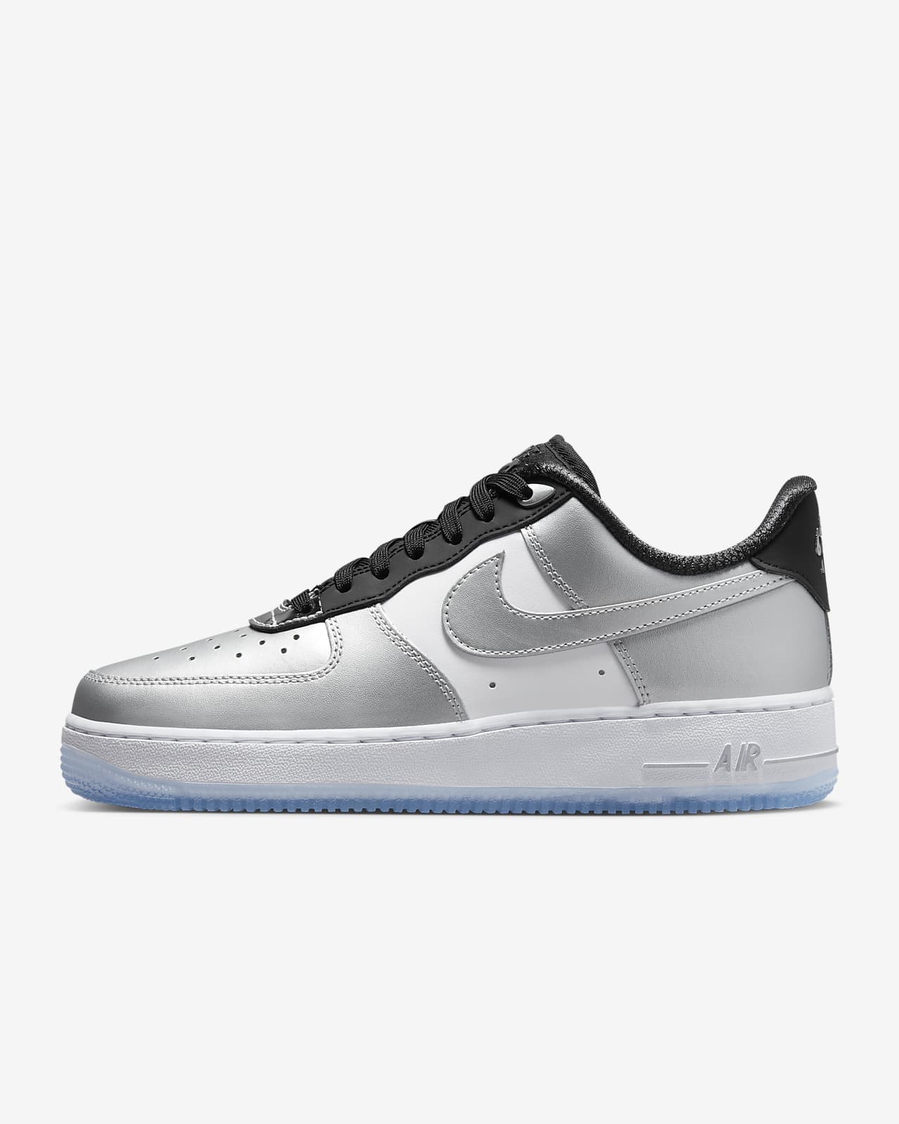 Nike Air Force 1 '07 SE 女子空军一号运动鞋