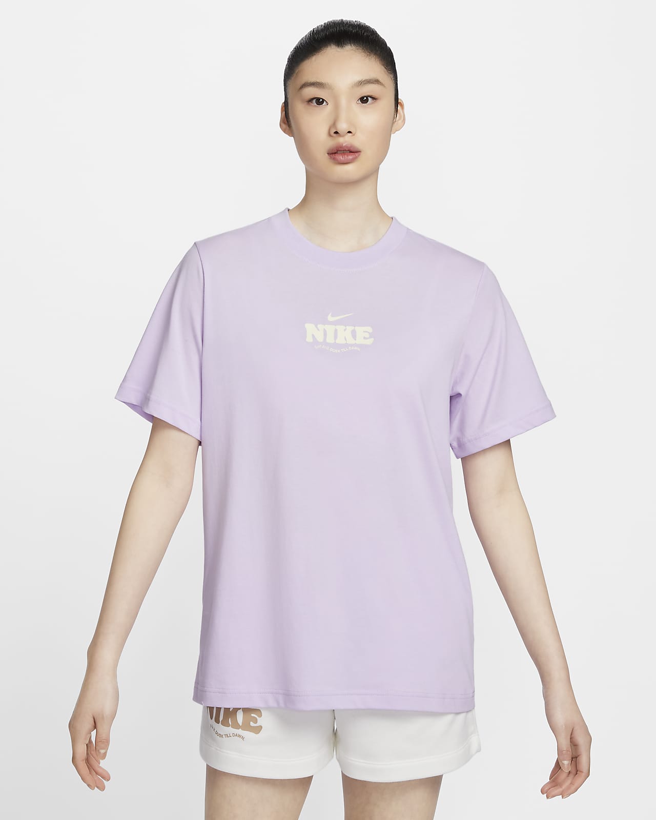 Nike Sportswear Essential 女子T恤