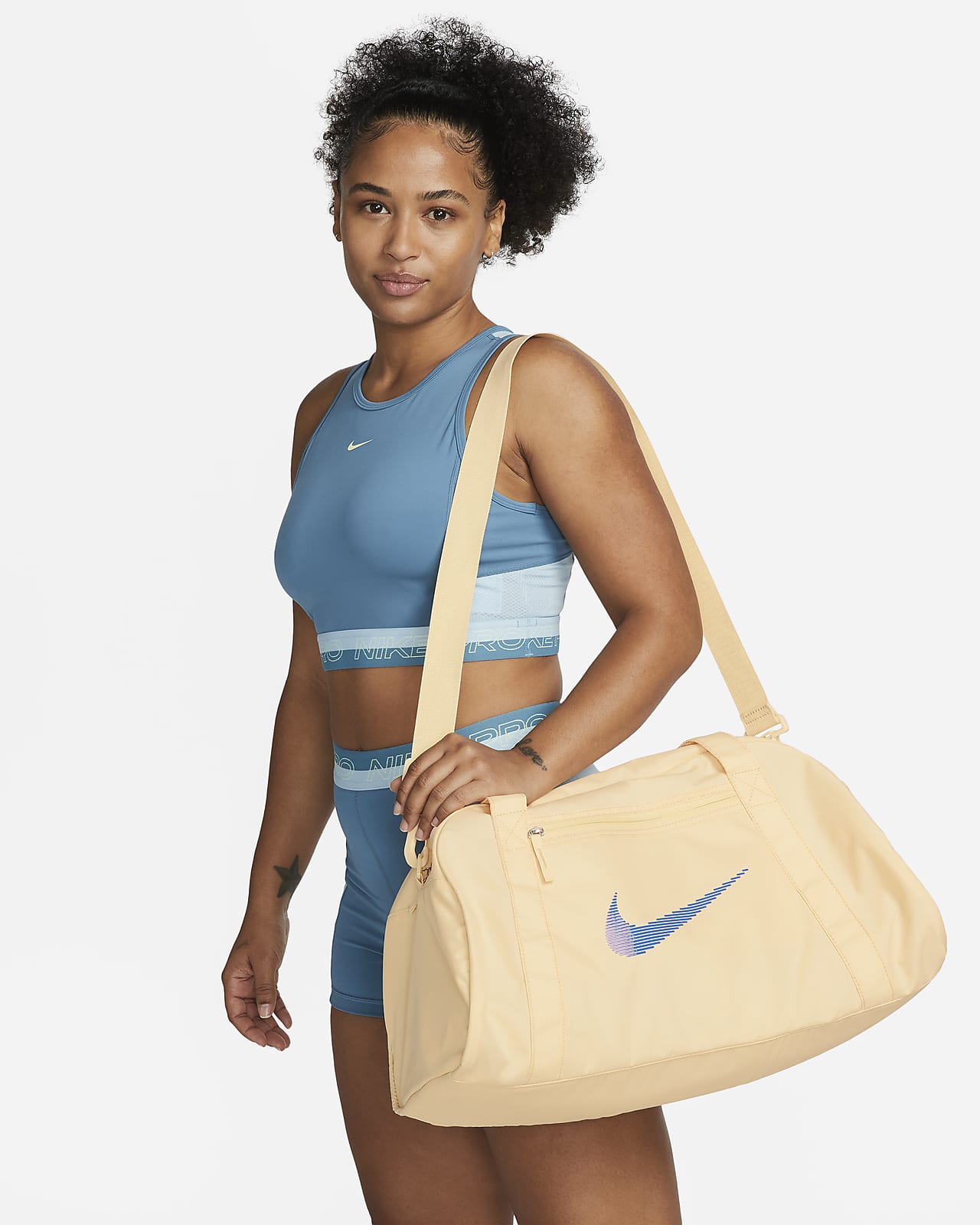 Nike Gym Club 行李包