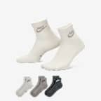 Nike Everyday Elevated 速干运动短袜(3 双) - 多色