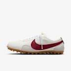 山峰白/橡皮浅褐/深队红