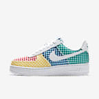 Nike Air Force 1 '07 QS 女子运动鞋 - 白色/神秘绿/健身红/白色