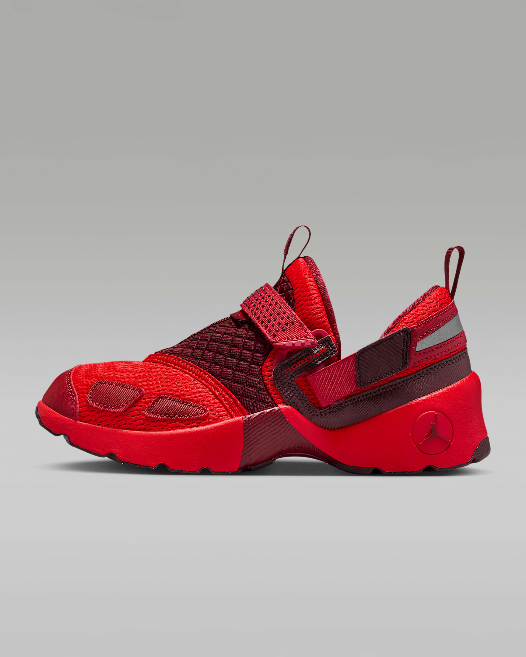 Jordan Trunner LX 女子运动鞋 - 椒红/反光银/山脊红/队红