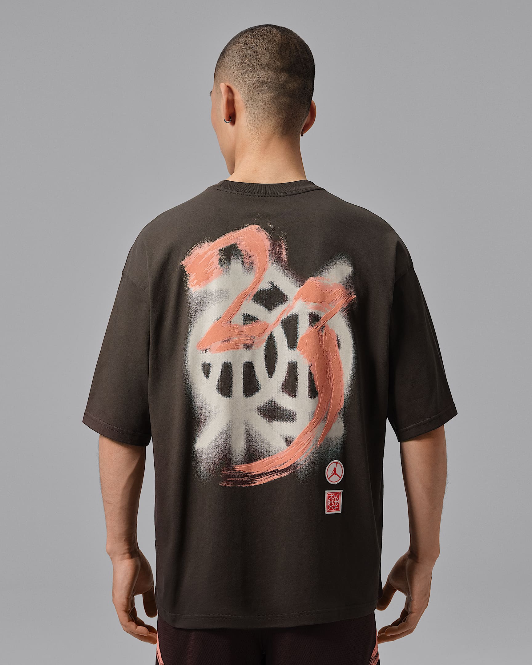 Jordan Sport Dongdan Dri-FIT 下站东单男子速干图案短袖T恤 - 丝绒棕/帆白/大学红