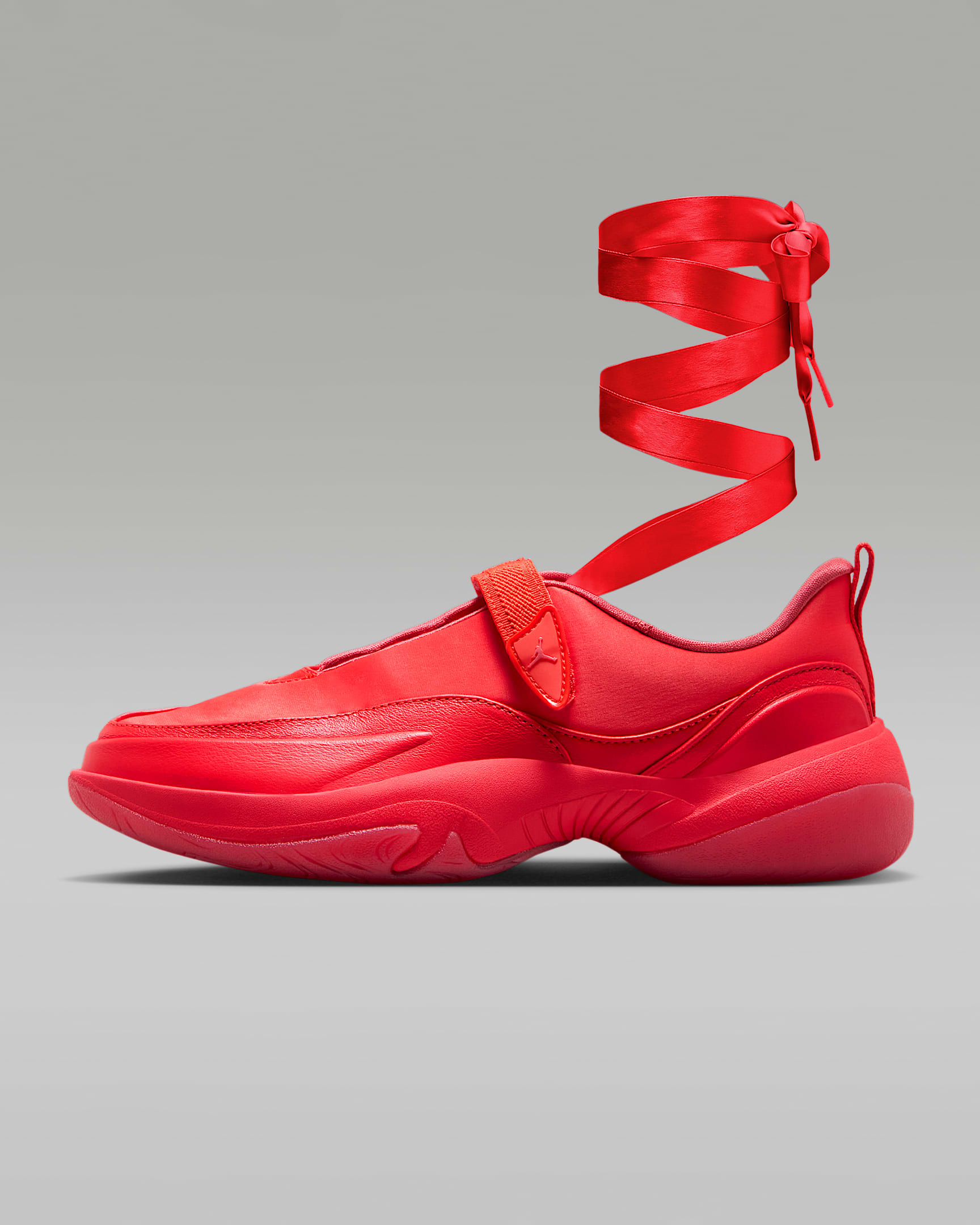 Jordan Pointe 女子运动鞋 - 椒红/深栗红/砖红